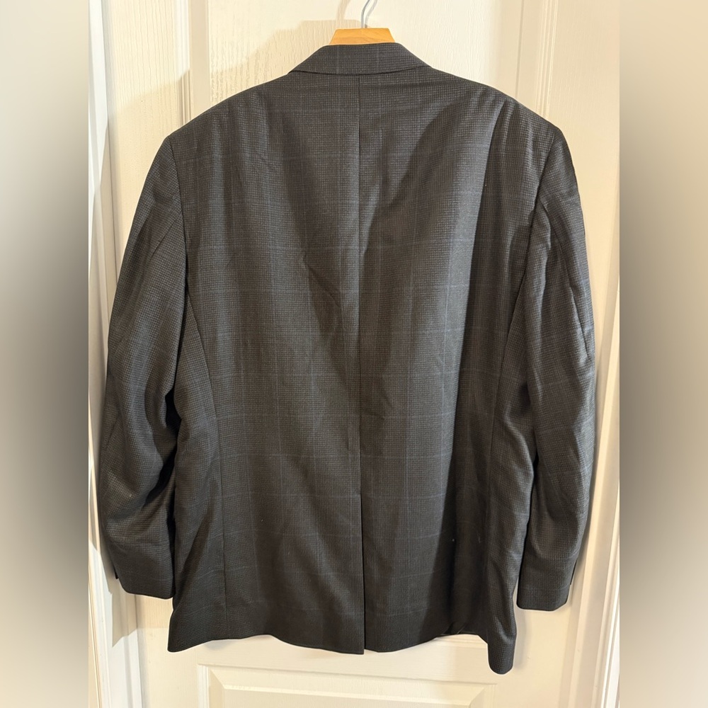 JOS.A.BANK Classic Men's Blazer size 44R - Picture 3 of 10